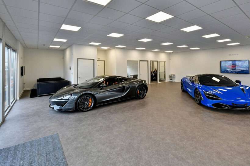 tijdelijke showroom mclaren