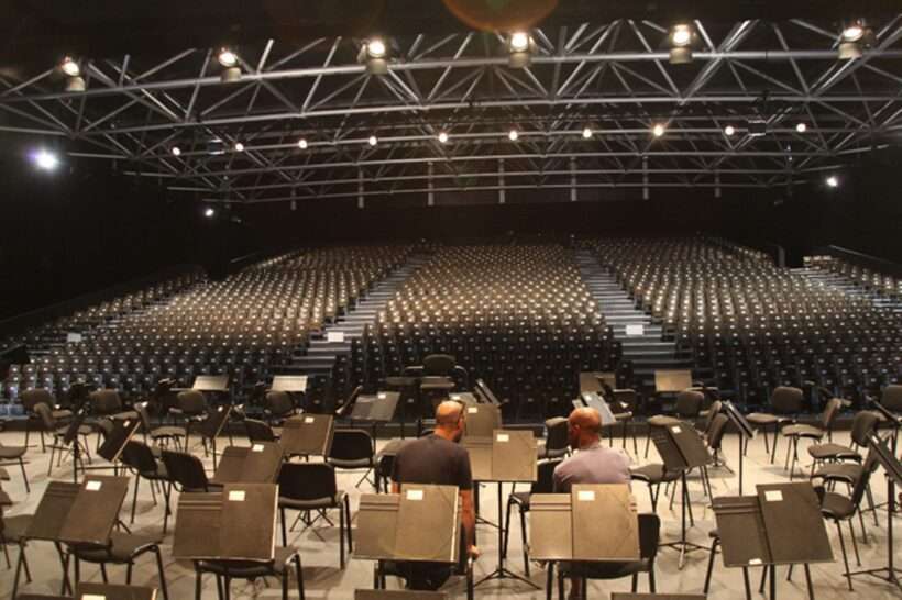 Neptunus-Evolution-Festival-Verbier-temporary concert hall