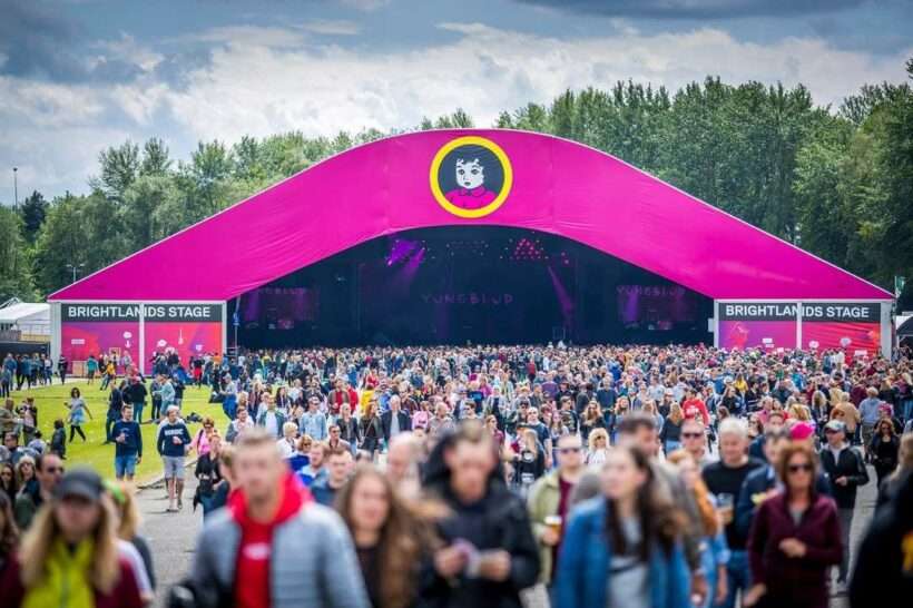 alure globe giant pinkpop festival neptunus
